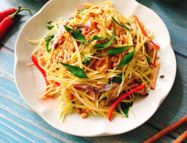 GỎI XOÀI KHÔ MỰC