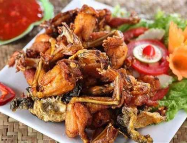 ẾCH CHIÊN NƯỚC MẮM