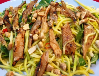 GỎI XOÀI KHÔ LÓC