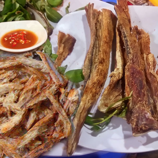 KHÔ ĐUỐI MẮM ME